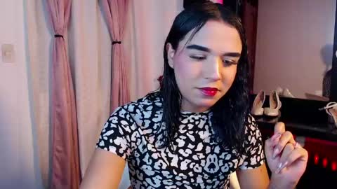 candyy_doll_ online show from June 10, 6:12 am
