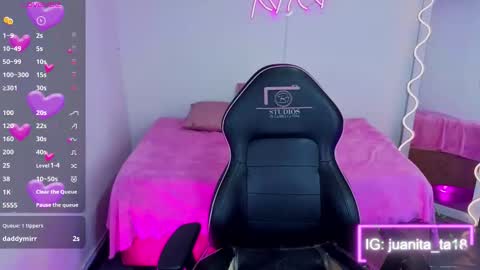 Snapshot of candyy_tay1 chatting on November 29, 11:57 am CANDYY online show from November 29, 11:57 am