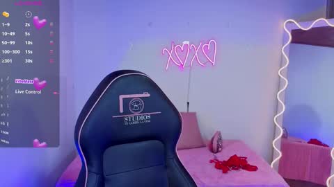 Snapshot of candyy_tay1 chatting on November 30, 11:36 am CANDYY online show from November 30, 11:36 am