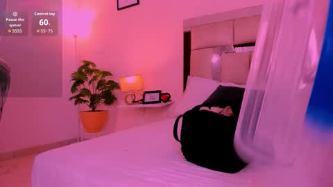 Snapshot of candyygirl_1 chatting on September 22, 7:16 pm Candy online show from September 22, 7:16 pm