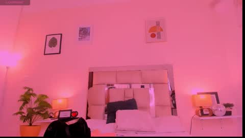 Snapshot of candyygirl_1 chatting on September 23, 6:55 pm Candy online show from September 23, 6:55 pm