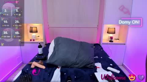  Dulce Maria  online show from January 10, 10:57 pm