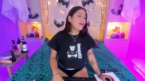  Dulce Maria  online show from October 13, 7:47 pm