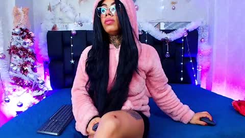 Aura  online show from January 9, 11:58 am