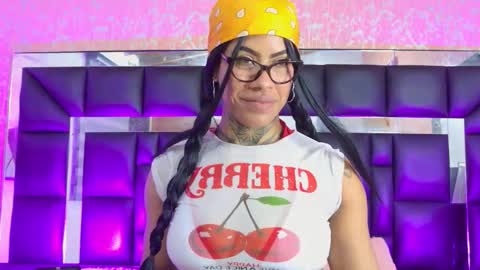 Aura  online show from October 26, 12:00 pm