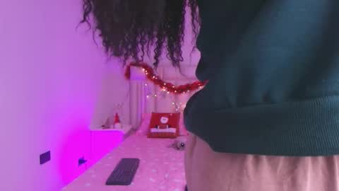 Aura  online show from December 17, 12:00 pm