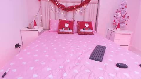 Aura  online show from December 19, 12:01 pm