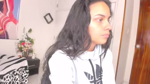 canela online show from February 25, 7:36 pm