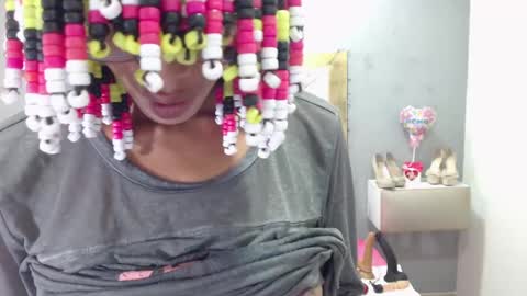 Canela online show from January 16, 3:02 pm