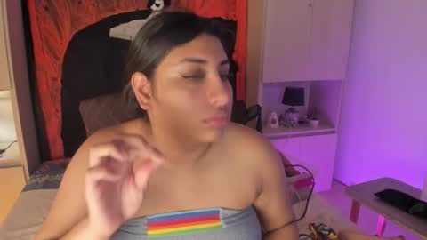 GABRIELA LOPEZ online show from November 2, 4:04 am