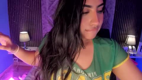 GABRIELA LOPEZ online show from November 14, 5:39 am