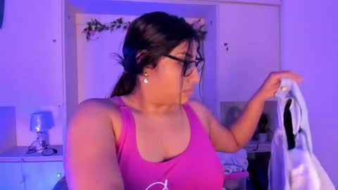 GABRIELA LOPEZ online show from June 16, 7:38 pm
