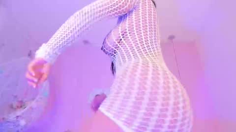 Snapshot of cannelasmith chatting on October 3, 7:44 pm cannelasmith online show from October 3, 7:44 pm