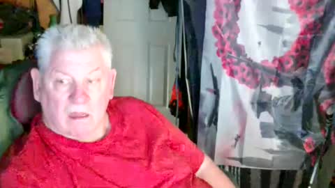 canoelicker69 online show from May 6, 7:19 pm