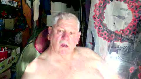 canoelicker69 online show from May 21, 12:34 pm