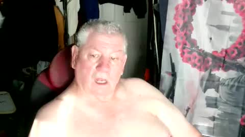 canoelicker69 online show from June 6, 12:43 pm