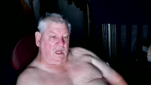 canoelicker69 online show from July 14, 9:03 am