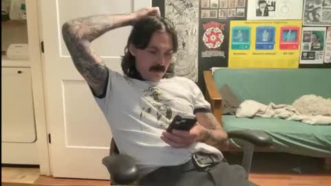 cantleavethehouse online show from March 4, 8:09 am