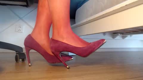 Miss Di online show from September 21, 5:42 am