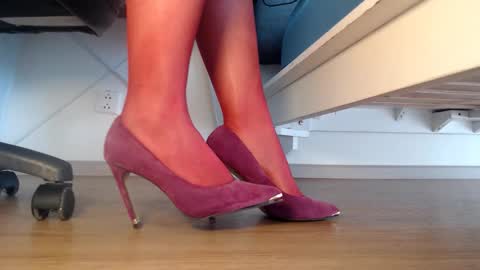 Miss Di online show from September 24, 2:04 am