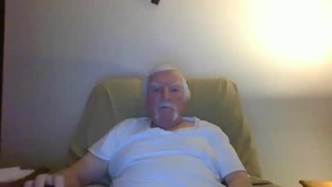 Snapshot of capecod21 chatting on January 11, 12:07 pm capecod21 online show from January 11, 12:07 pm