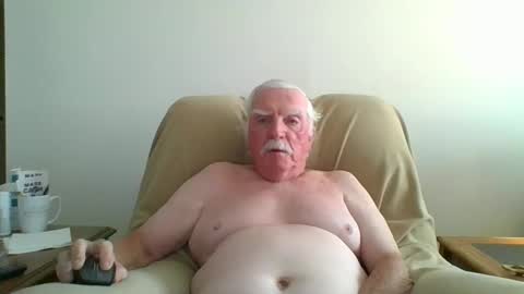 Snapshot of capecod21 chatting on September 9, 9:25 pm capecod21 online show from September 9, 9:25 pm