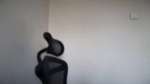 Snapshot of cappuccinokiss chatting on October 30, 6:59 am Emma online show from October 30, 6:59 am