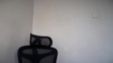 Emma online show from December 18, 7:14 am