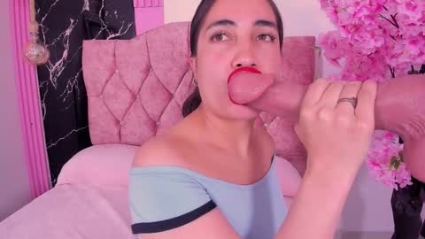 Snapshot of capricornio_16 chatting on October 10, 5:17 am CAPRICORNIO online show from October 10, 5:17 am