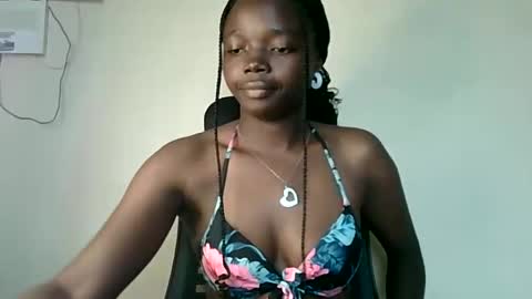 Snapshot of capriellah chatting on June 9, 7:31 am capriellah online show from June 9, 7:31 am