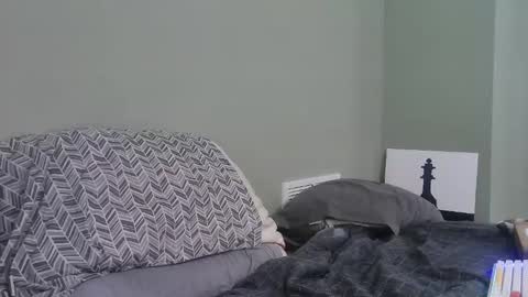 captain_chris8 online show from October 21, 12:44 am