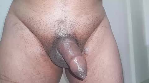 Snapshot of captain_juicyprecum chatting on February 11, 6:40 am captian juicyprecum online show from February 11, 6:40 am