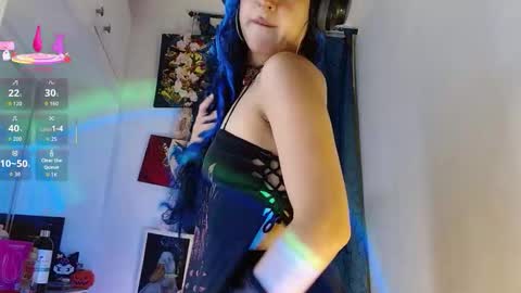 Snapshot of caraenaranja chatting on November 30, 2:48 am Amy online show from November 30, 2:48 am