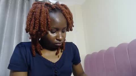 Snapshot of caramel_chocolate01 chatting on November 3, 5:20 am caramel online show from November 3, 5:20 am