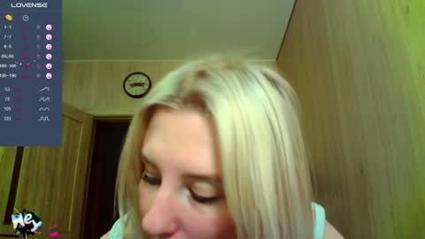 Snapshot of caramel_pie_ chatting on January 30, 9:04 pm caramel online show from January 30, 9:04 pm