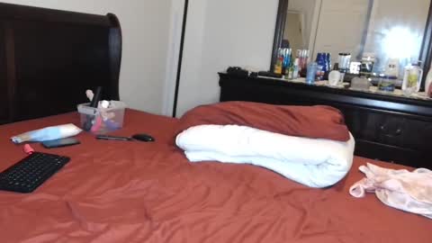 Krystal   online show from December 21, 12:42 am