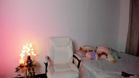              online show from December 24, 1:06 am