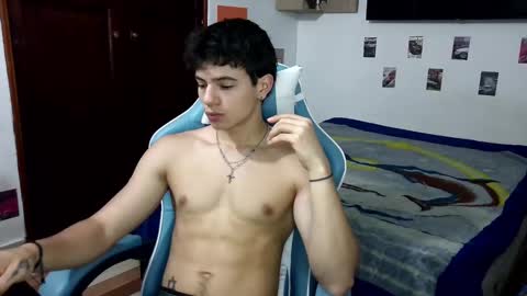 Snapshot of carapalida9008 chatting on December 12, 4:32 pm carapalida9008 online show from December 12, 4:32 pm