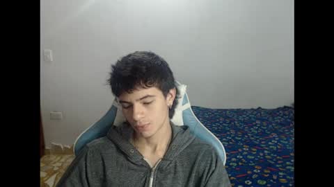 Snapshot of carapalida9008 chatting on October 3, 3:42 pm carapalida9008 online show from October 3, 3:42 pm