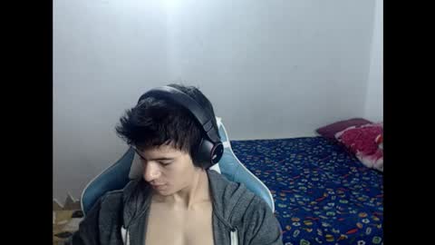 Snapshot of carapalida9008 chatting on October 4, 2:04 pm carapalida9008 online show from October 4, 2:04 pm