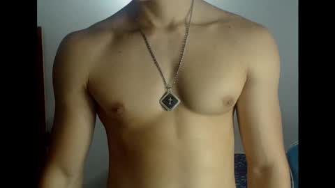 Snapshot of carapalida9008 chatting on October 17, 2:19 pm carapalida9008 online show from October 17, 2:19 pm