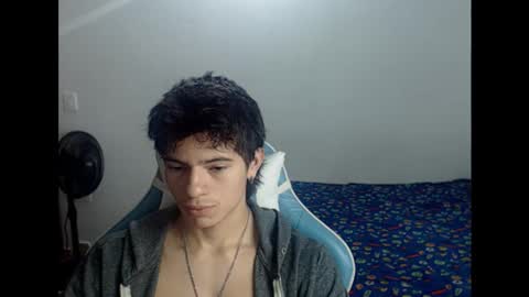 Snapshot of carapalida9008 chatting on October 21, 4:30 pm carapalida9008 online show from October 21, 4:30 pm