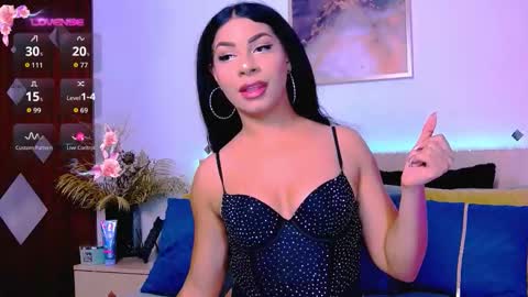 Snapshot of cardi_sin chatting on October 26, 8:09 am cardi_sin online show from October 26, 8:09 am