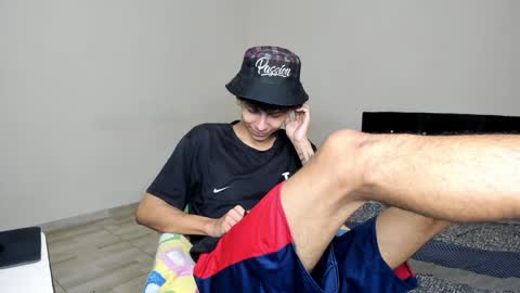 Carlos and Cristian  online show from January 21, 7:15 am