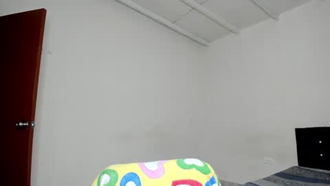 Carlos and Cristian  online show from January 28, 1:08 am