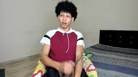 Carlos and Cristian  online show from February 5, 1:37 am