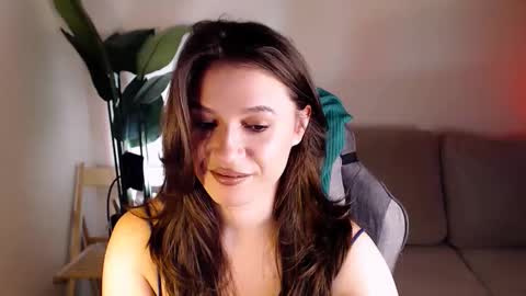 Mary online show from December 5, 4:43 am