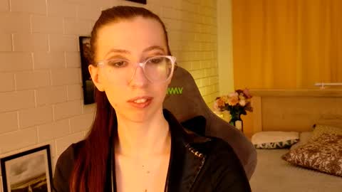 Snapshot of careyjonas chatting on March 7, 6:27 pm careyjonas online show from March 7, 6:27 pm