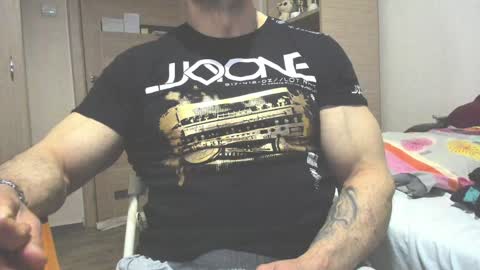 Laz online show from January 24, 11:23 pm