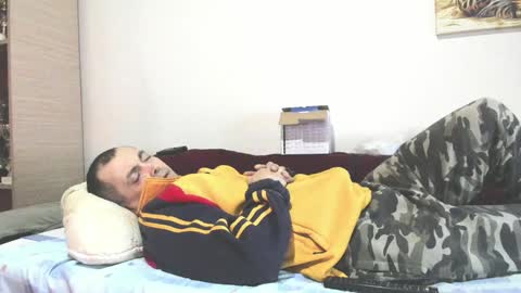 Laz online show from February 8, 12:06 am